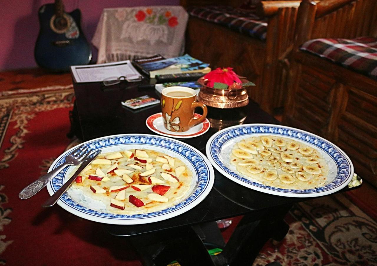 Tiger Corner Inn Homestay Саураха Екстериор снимка